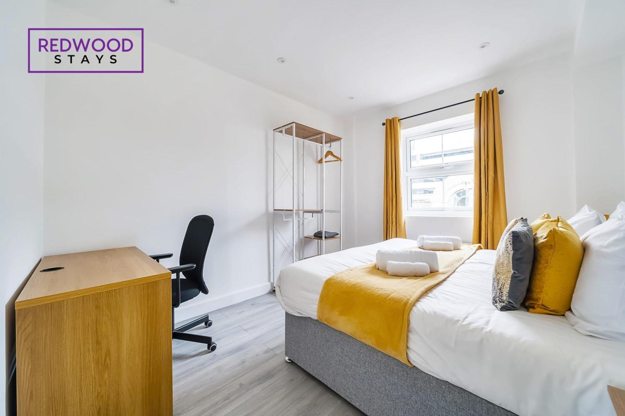 Brand New, 2 Bed 1 Bath, Modern Town Center Apartment, Free Wifi & Netflix By Redwood Stays Aldershot Buitenkant foto