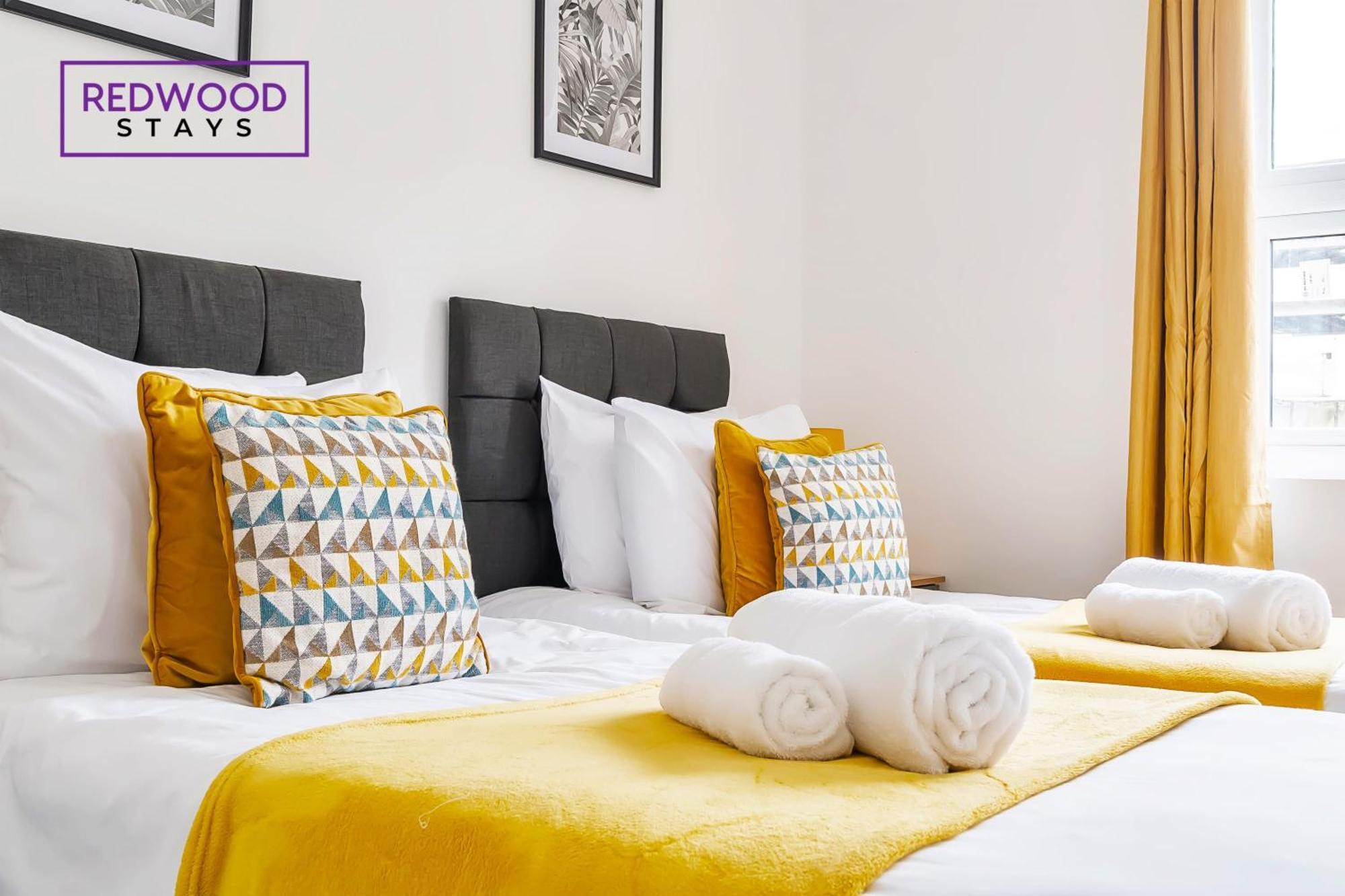 Brand New, 2 Bed 1 Bath, Modern Town Center Apartment, Free Wifi & Netflix By Redwood Stays Aldershot Buitenkant foto